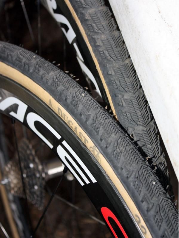 For drier and faster conditions, Adam Craig (Rabobank-Giant) also has a set of Dugast tyres capped with Michelin Jet treads.