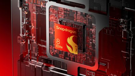 Internal view of the Snapdragon 8 Elite Gen 5
