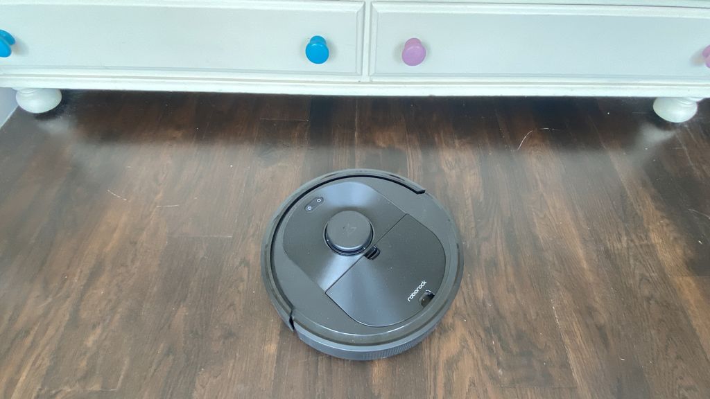 Roborock Q5+ review a robot vacuum that will tackle all your floor