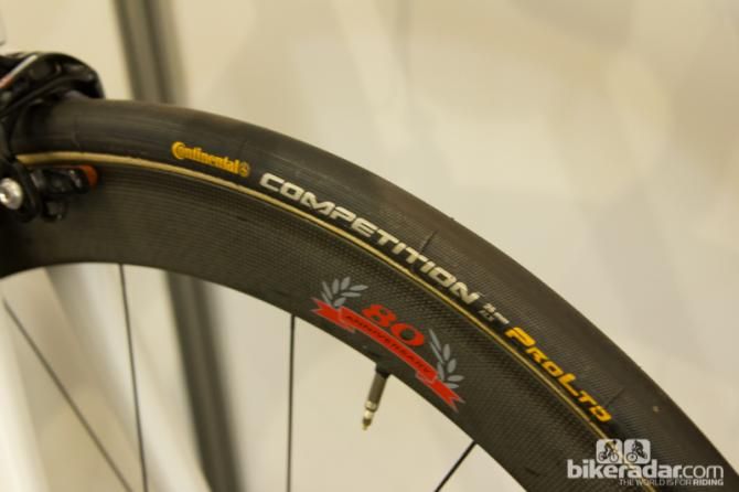 We spotted Greipel rolling on these Campagnolo 80th anniversary wheels for most stages, including his win on the final stage in Adelaide City