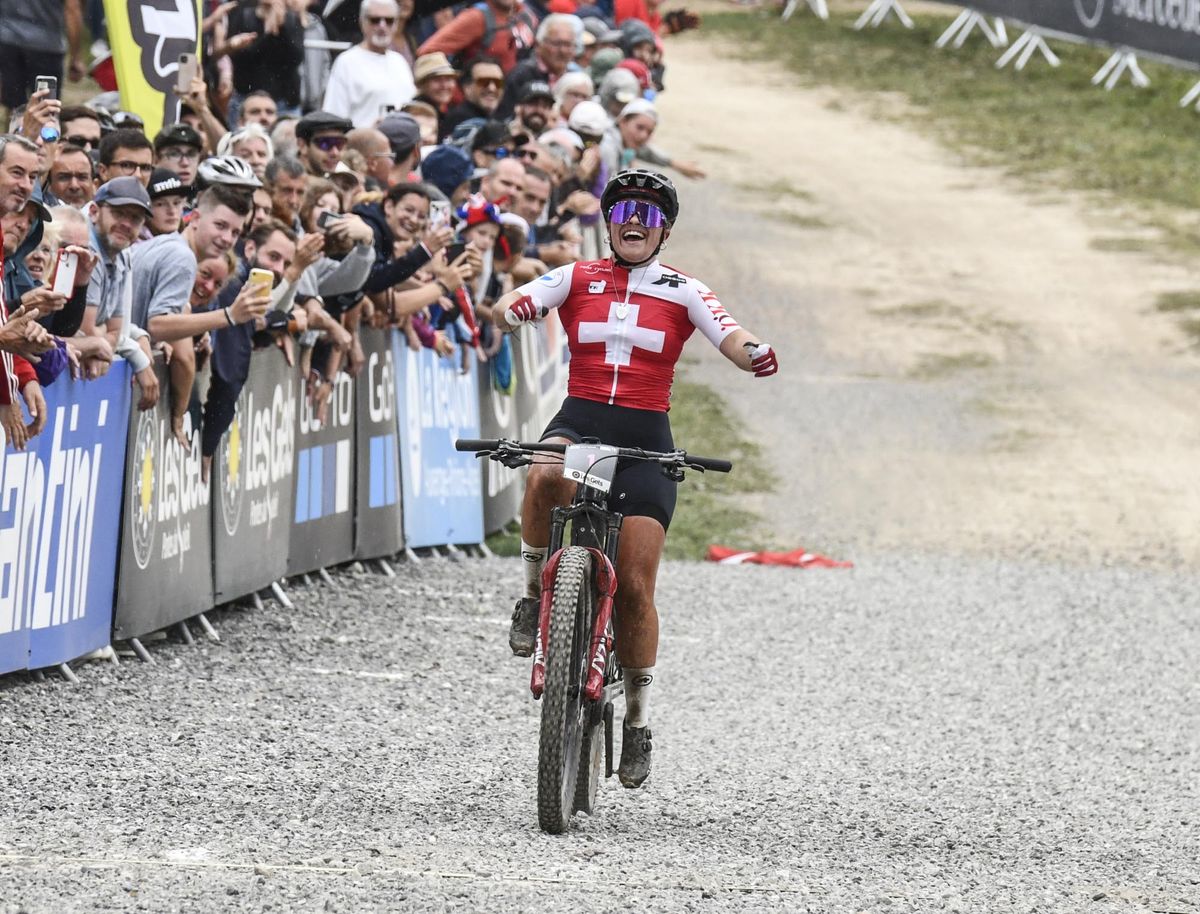 Nicole Goldi (Switzerland) wins women's eMTB