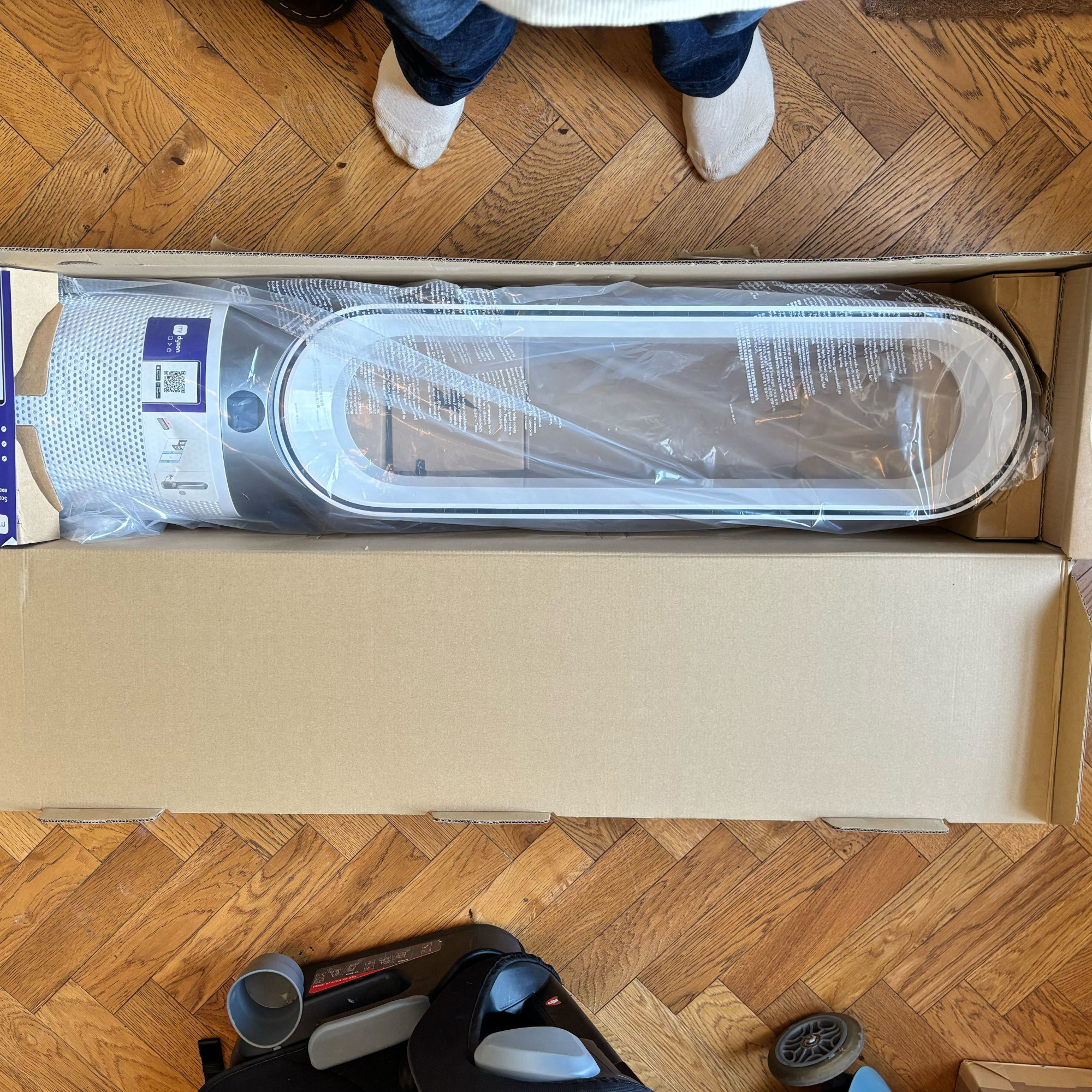 dyson purifier cool on its open box
