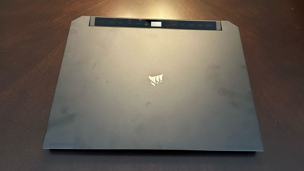 Corsair Voyager a1600