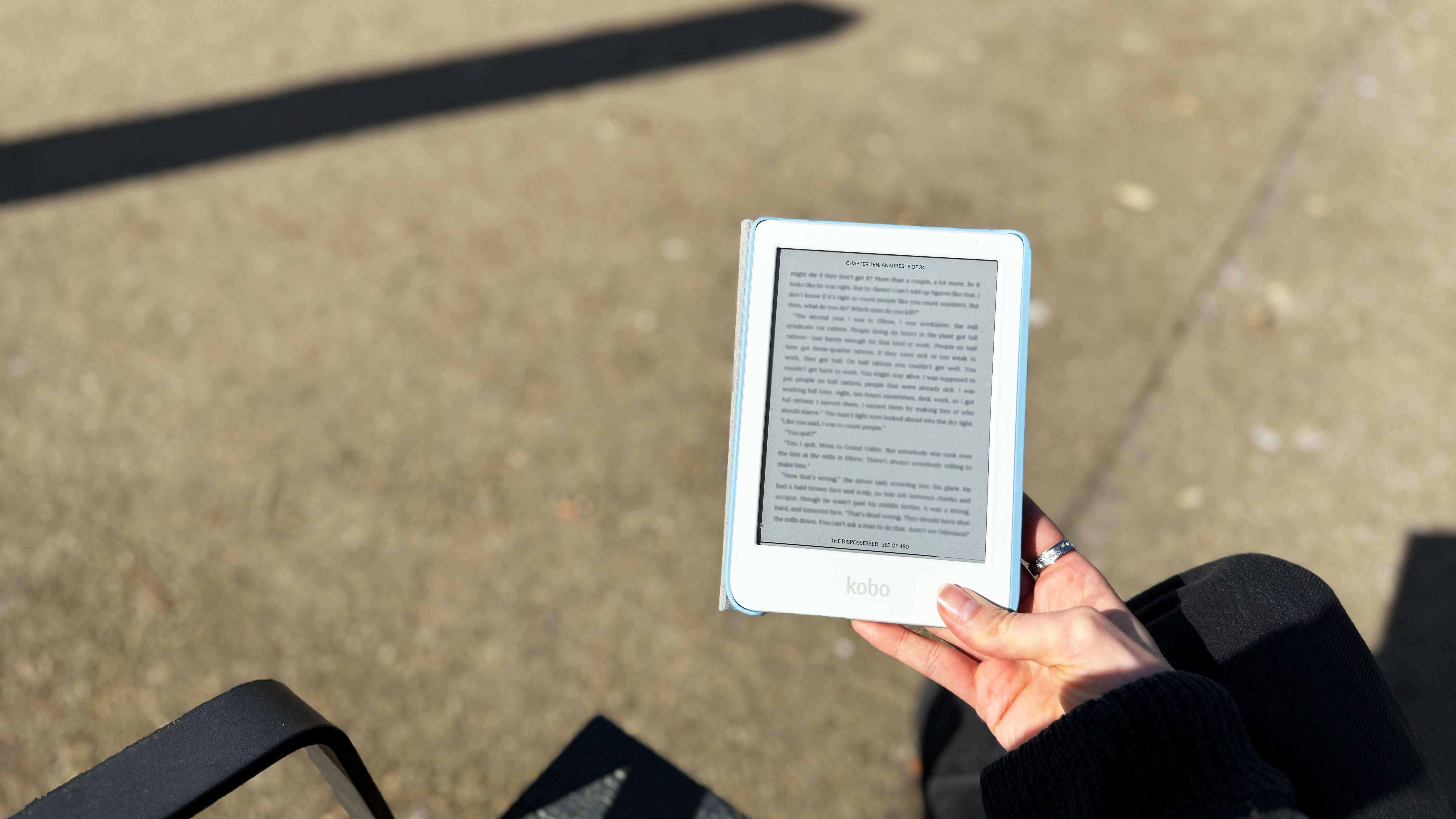 a photo of the kobo clara colour showing the e-ink e-reader screen