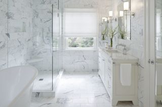 An all white bathroom