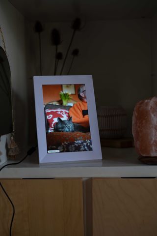 Aeezo 9-inch digital photo frame