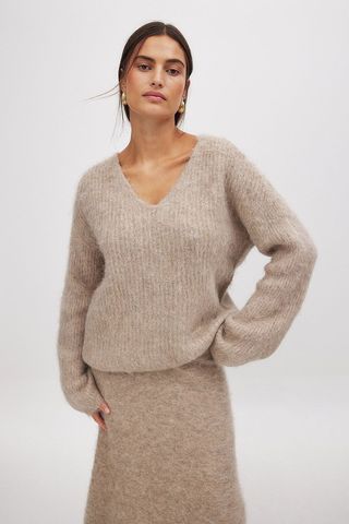 NA-KD, Wool Blend V-Neck Sweater