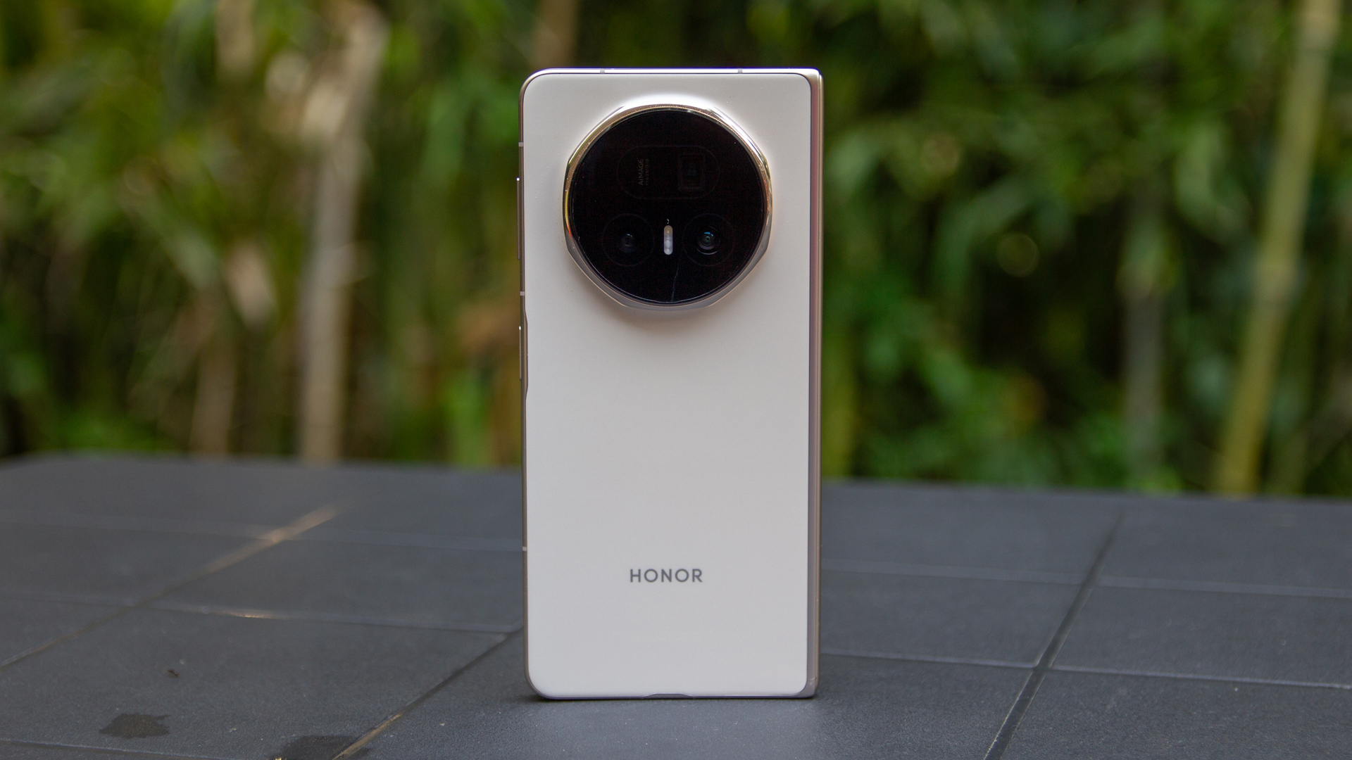Honor Magic V5