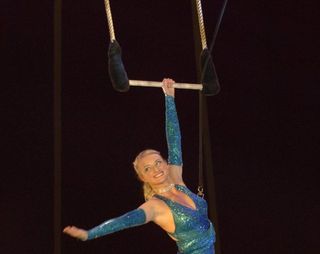 Cirque de Celebrite, Nicola Wheeler