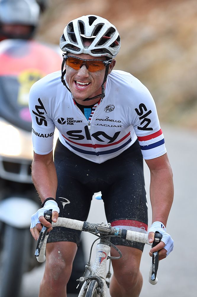 Pete Kennaugh worked for Chris Froome in the finale.