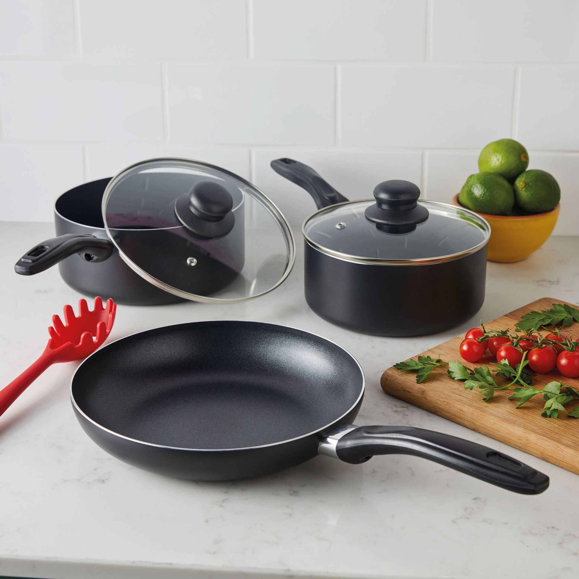 Aldi back to uni range