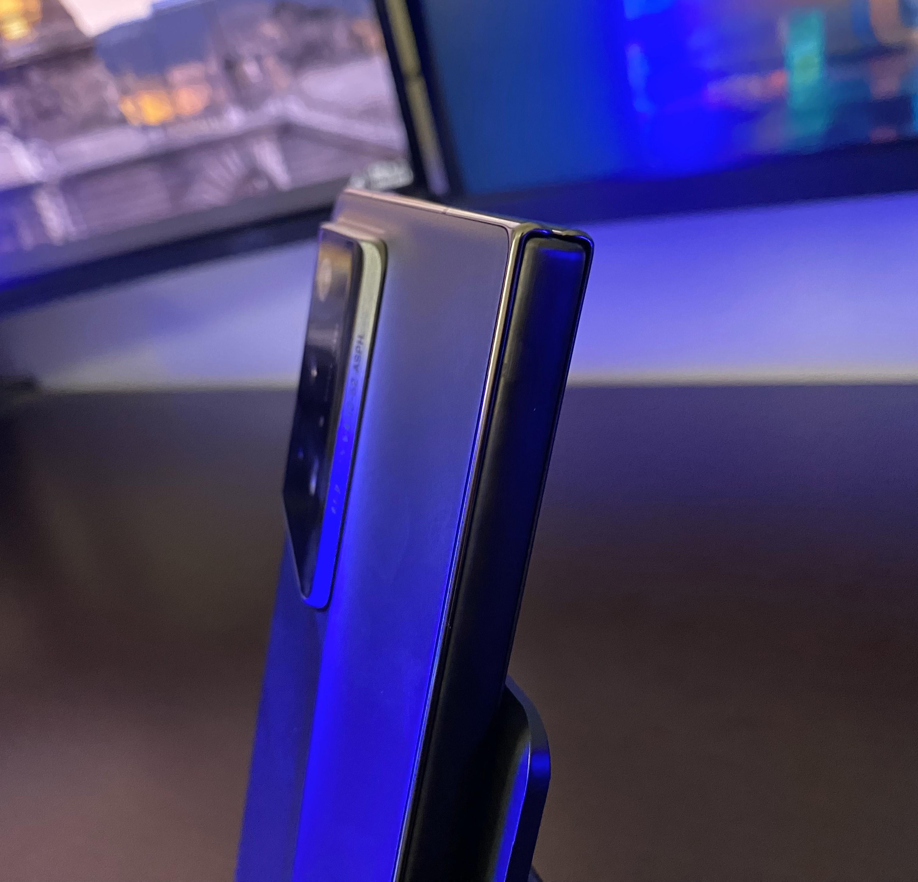 HONOR Magic V2 RSR Porsche Design