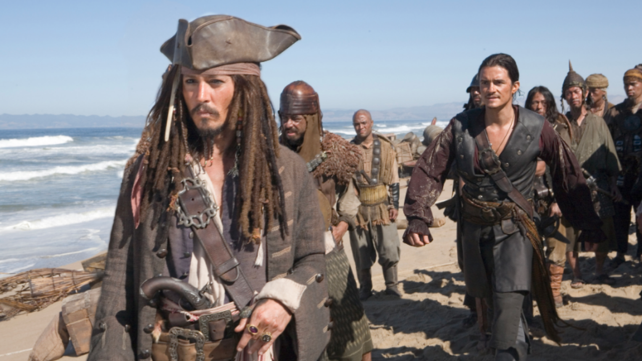  Pirates of the Caribbean: At World's End : Johnny Depp, Keira  Knightley, Orlando Bloom: Movies & TV