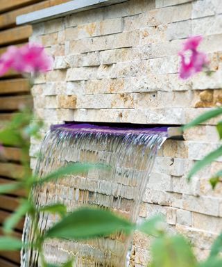 Sensory garden ideas with a water feature