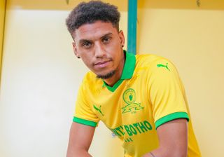 Mamelodi Sundowns defender Rushine De Reuck