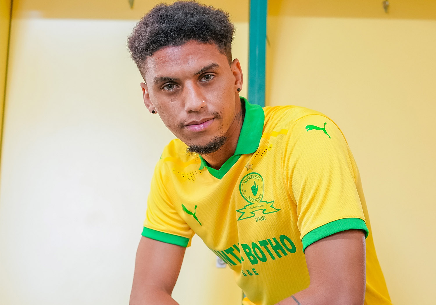 Mamelodi Sundowns defender Rushine De Reuck