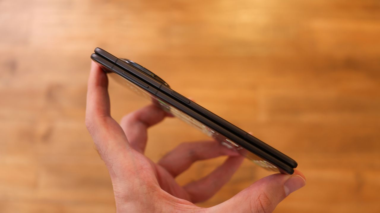 A photo of the Honor Magic V3