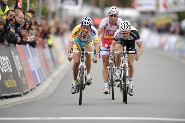Tom Meeusen (Fidea Cycling Team), left, wins the sprint for second place from Jan Denuwelaere (Rendement Hypo Cyclingteam VZW), center, and Jim Aernouts (BKCP - Powerplus).