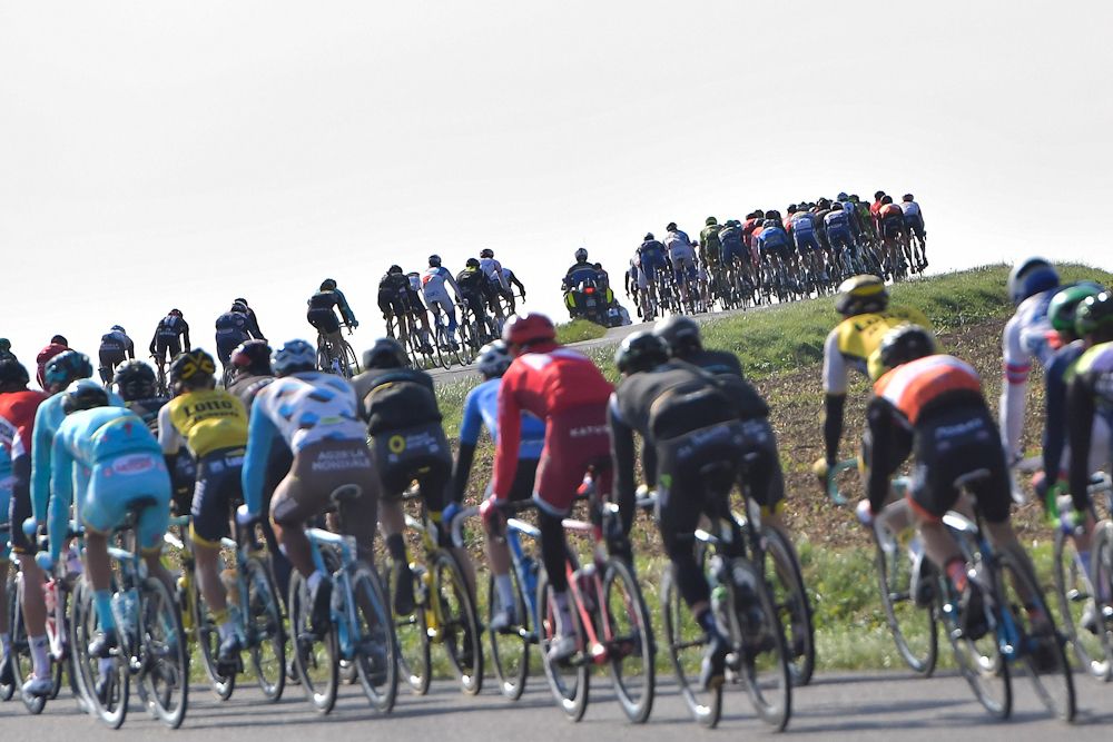 The peloton in action during Paris-Tours