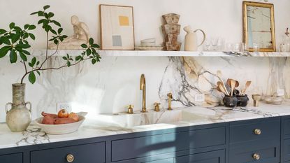 roost episode 6 - marble worktop in a contemporary kitchen - Credit-Future-(marble)
