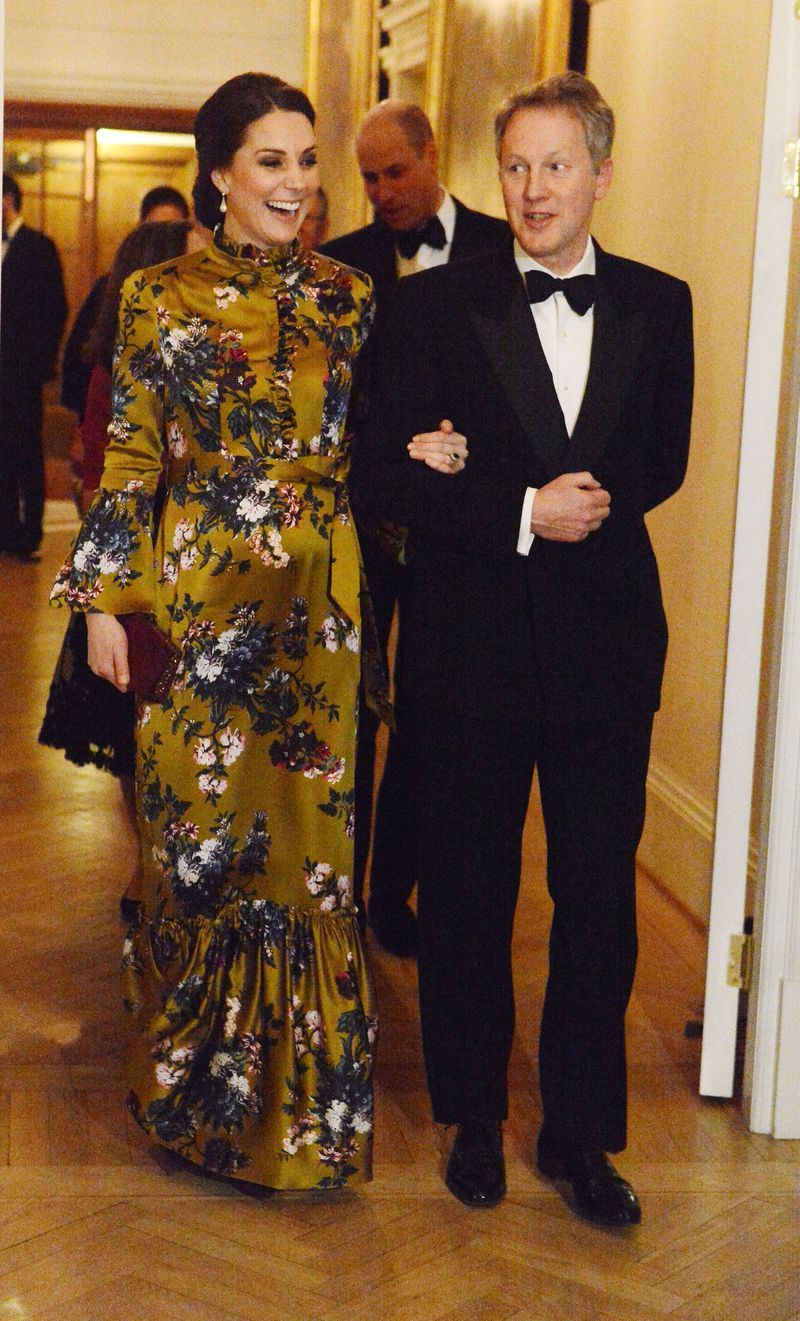 Formal wear, Event, Fashion, Suit, Dress, Tuxedo, Fashion design, Ceremony,