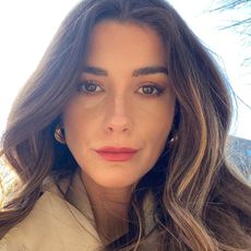 Beauty editor Eleanor Vousden wearing bronzer