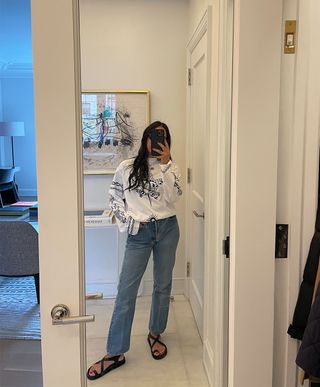 @nicoleakhtarzad summer jeans outfit mirror selfie.