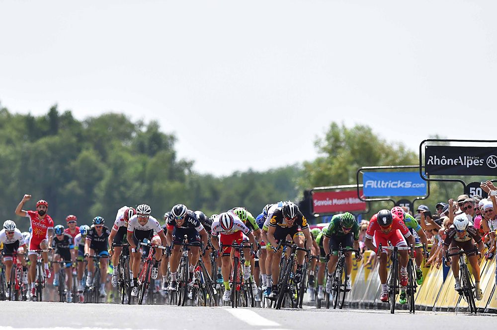 Nacer Bouhanni (Cofidis) sprints to the stage 2 win