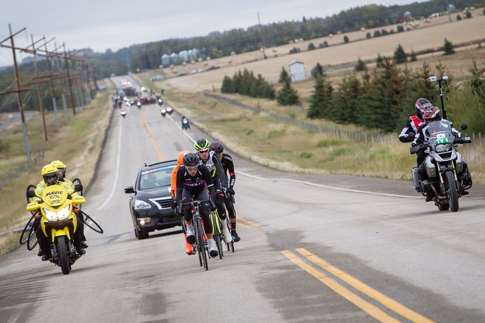 The break gets a gap on the peloton early in the day