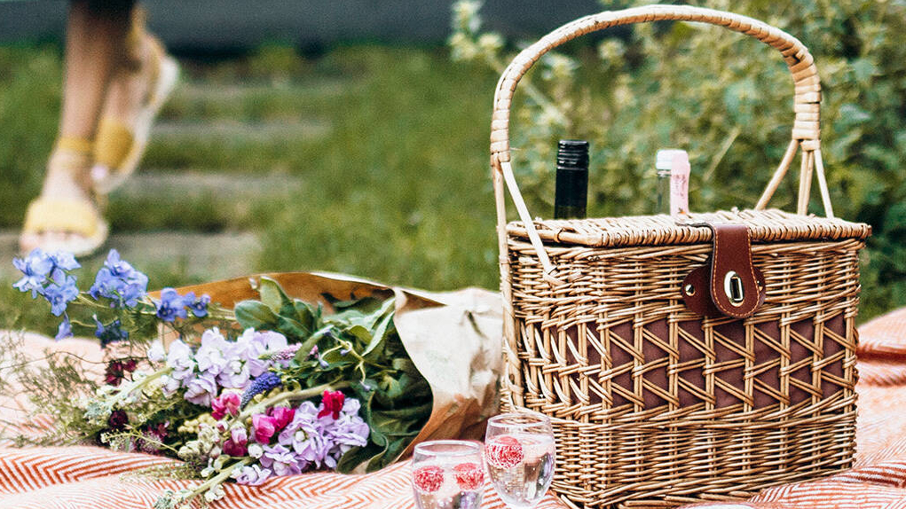 wine picnic basket set