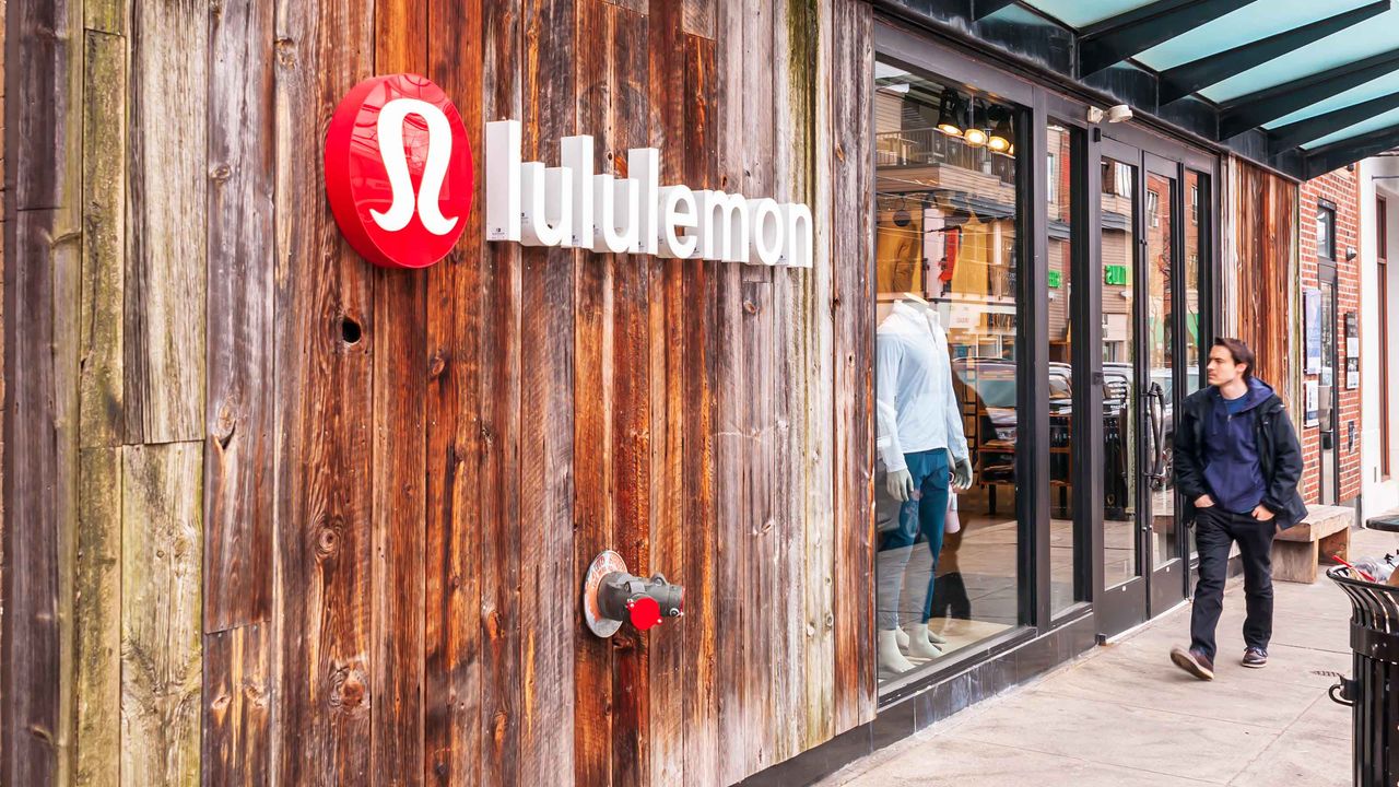 Lululemon store