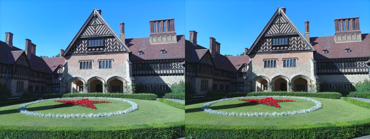 A 3D photo of a country house