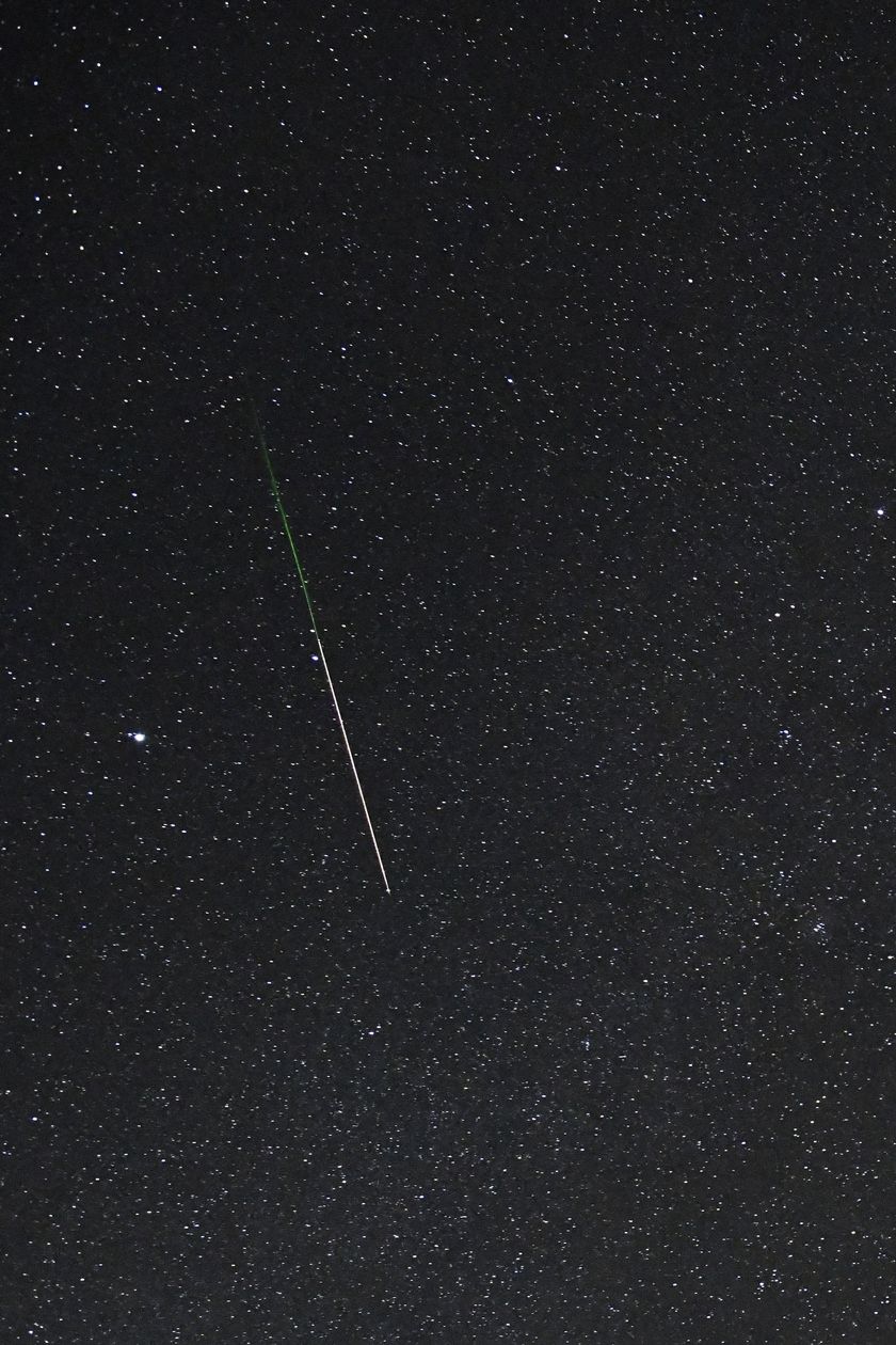The 2022 Orionid meteor shower put on a show around the world (photos
