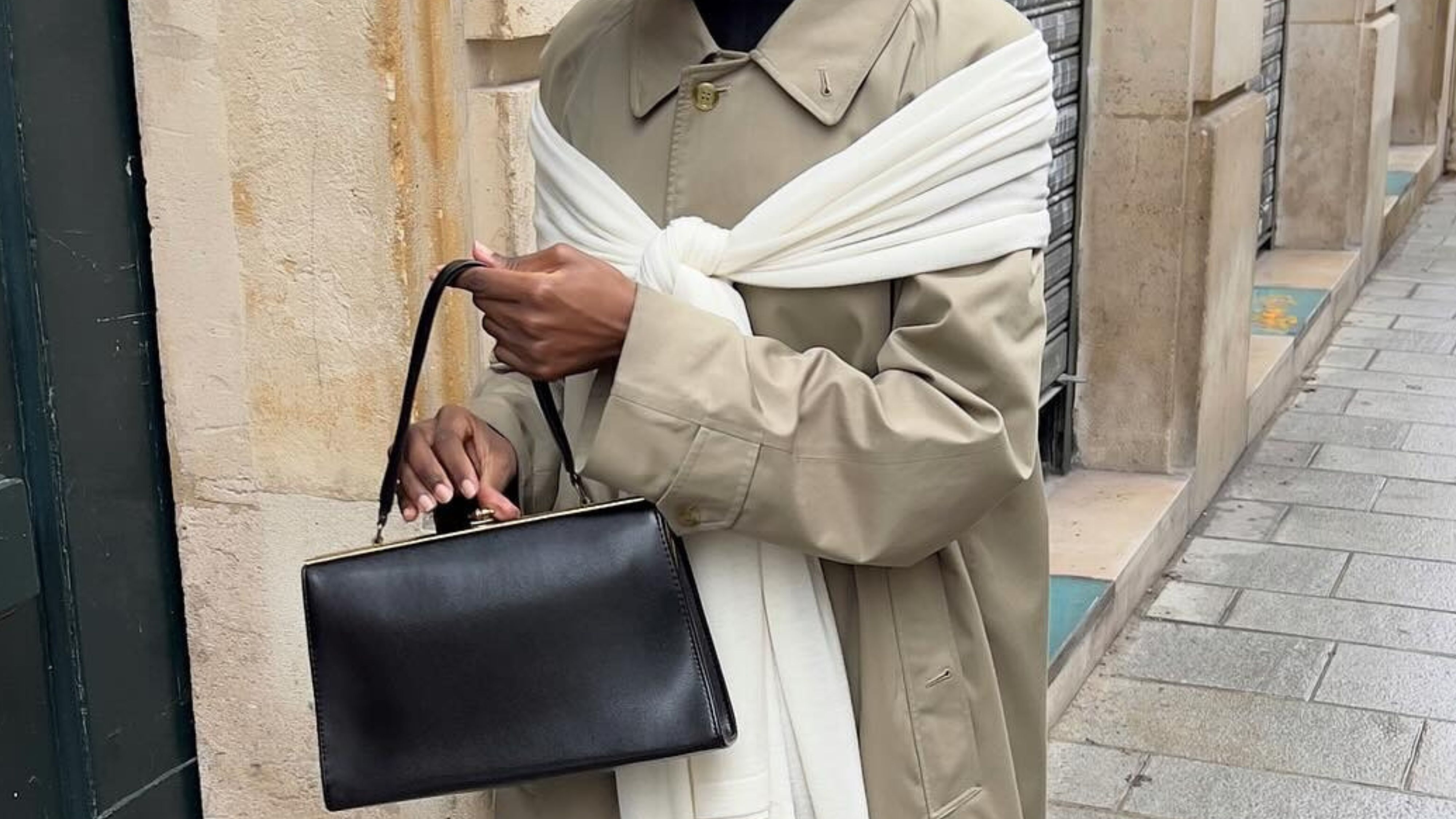 @sylviemus_ wearing a New York capsule wardrobe.