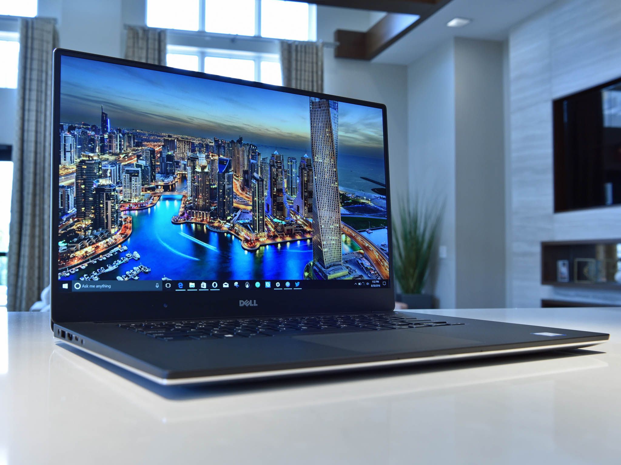Dell XPS 15 (9550) review: InfinityEdge and all the power
