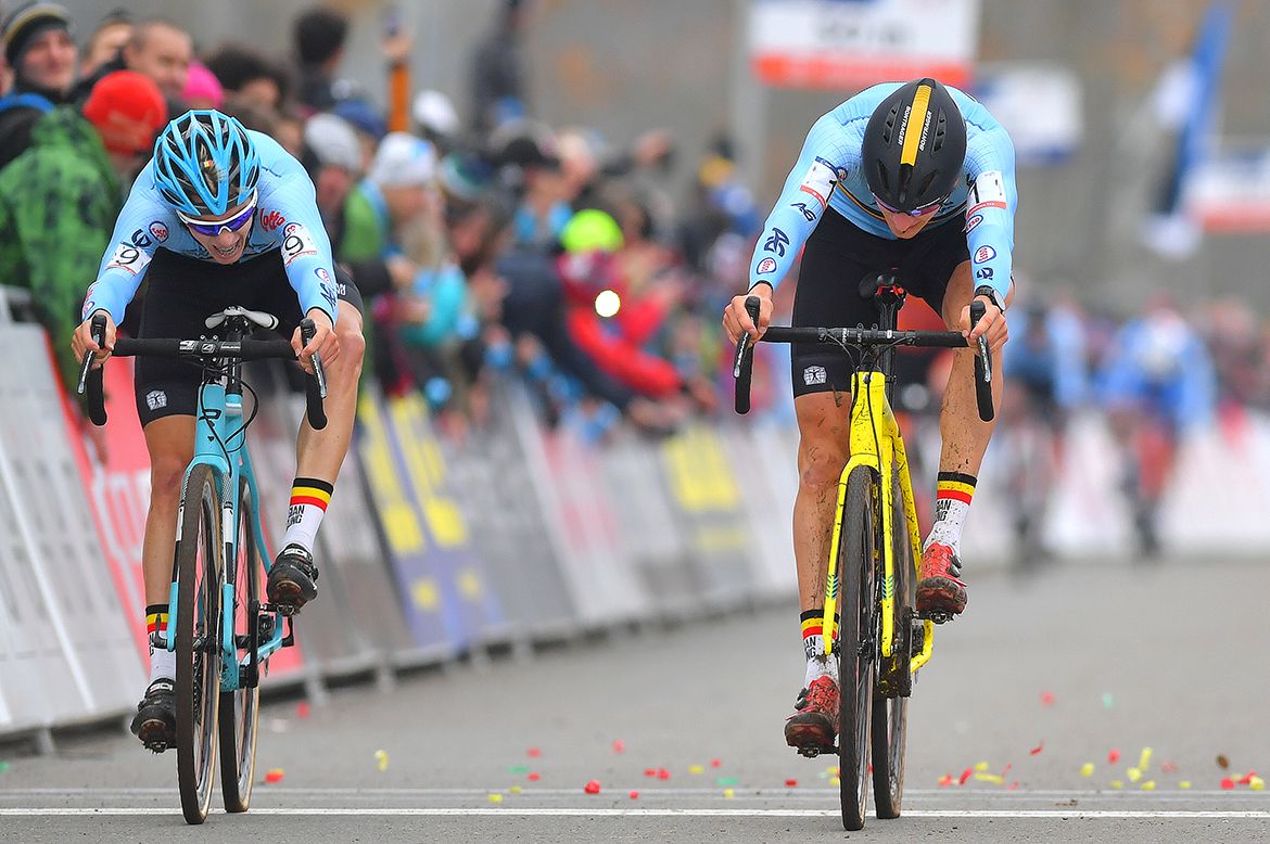 Toon Aerts pips Michael Vanthourenhout for the final spot on the men's elite podium at the European Cyclo-cross Championships