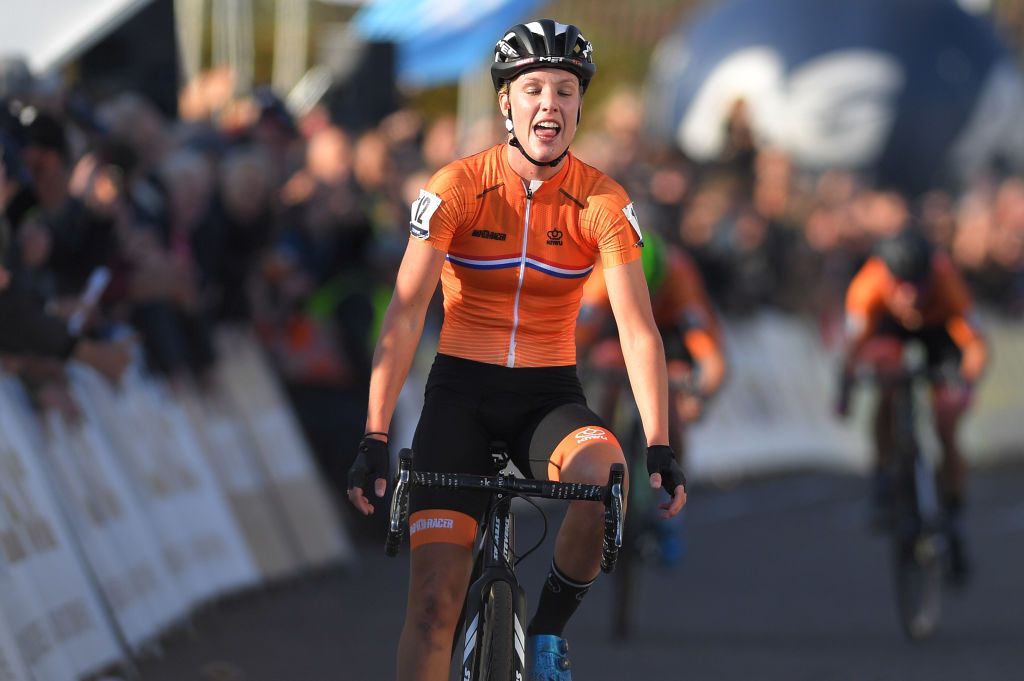 Annemarie Worst soloed to victory