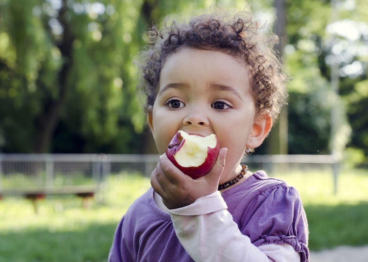 Organic apples good for gut health: study