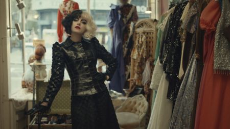 Emma Stone in Cruella