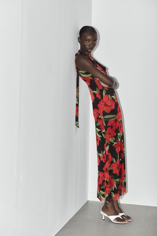 uw2J6jcnymBEZmX9Zb5PEA-320-80 5 Trends Trends Zara تقوم بعمل أفضل من أي مكان آخر هذا الصيف