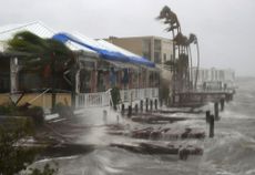 Hurricane Matthew Waves