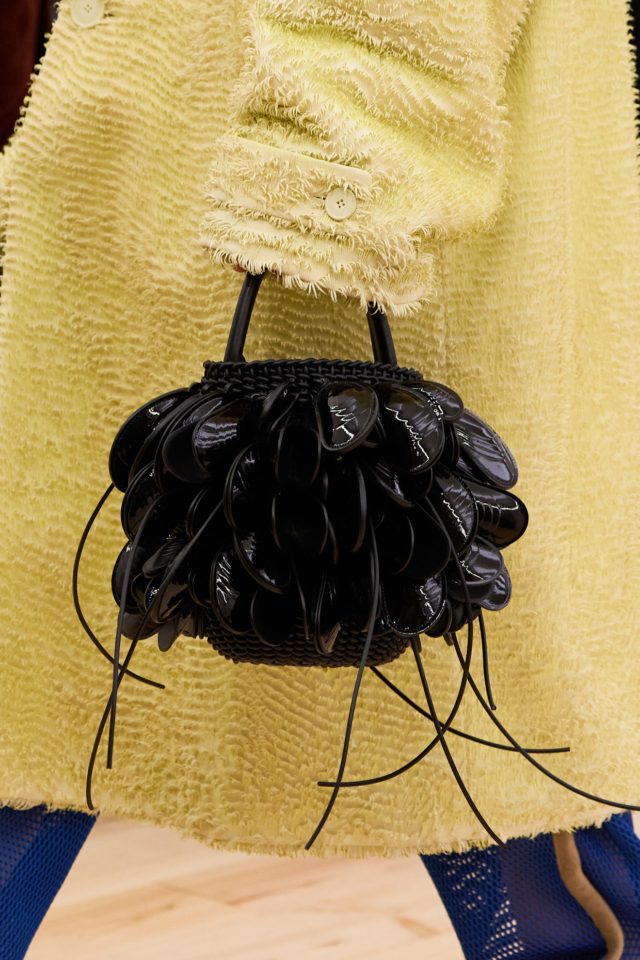 clam bag loewe spring 2026