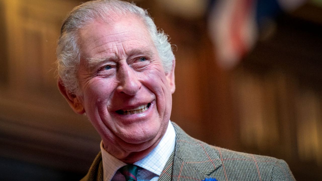 King Charles III visits Aberdeen Town House to meet families who have settled in Aberdeen from Afghanistan, Syria and Ukraine on October 17, 2022 in Aberdeen, Scotland. (Photo by Jane Barlow-WPA Pool/Getty Images)