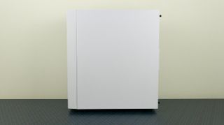 Silverstone Fara R1