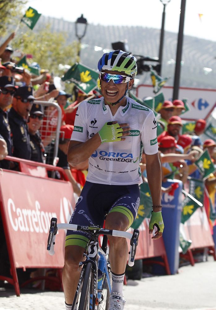 Esteban Chaves wins stage 6 of the 2015 Vuelta a Espana.