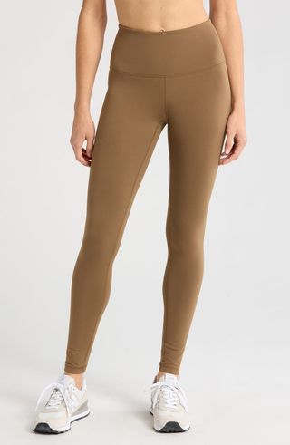 uwYCv5Q6F6crQTZPNgwqub-320-80 ارتدت جينيفر لوبيز اتجاه ألوان Legging الجديد للصيف