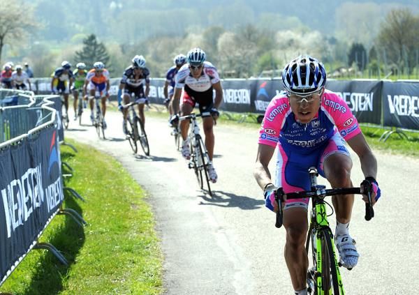 Damiano Cunego (Lampre) on the attack in the 2010 mstel Gold Race