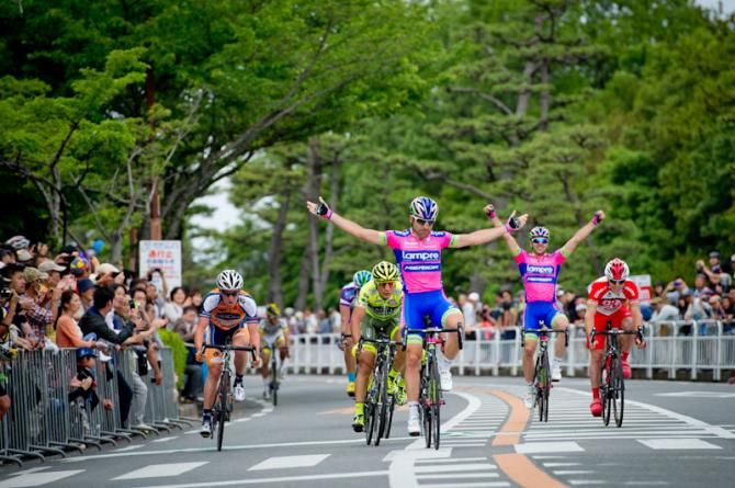 Maximiliano Richeze (Lampre - Merida) won the criterium before stage 1 of Tour of Japan 2013