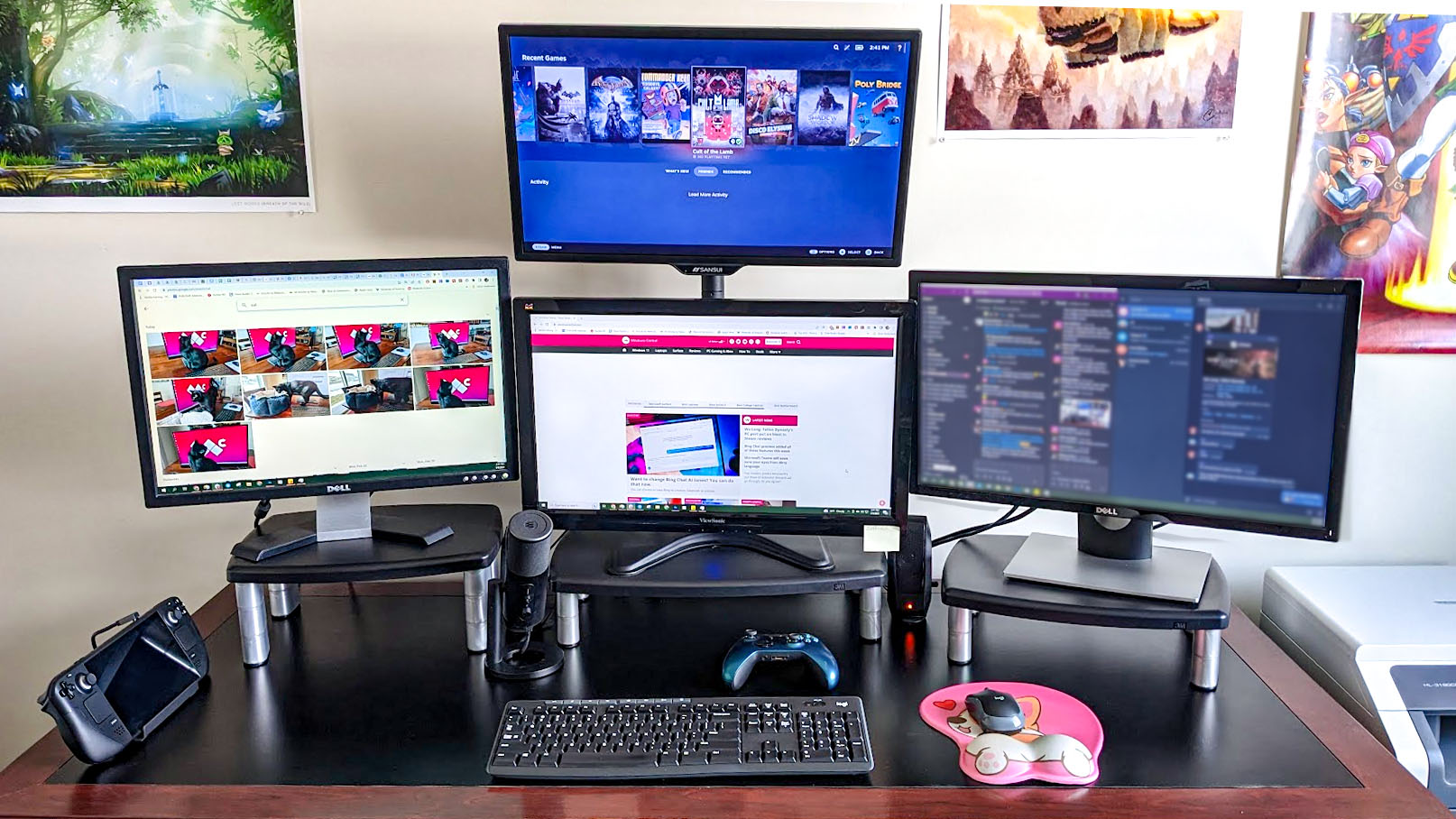 Rebecca Spear's computer setup.