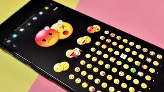 Emoji Pairs on a Samsung Keyboard